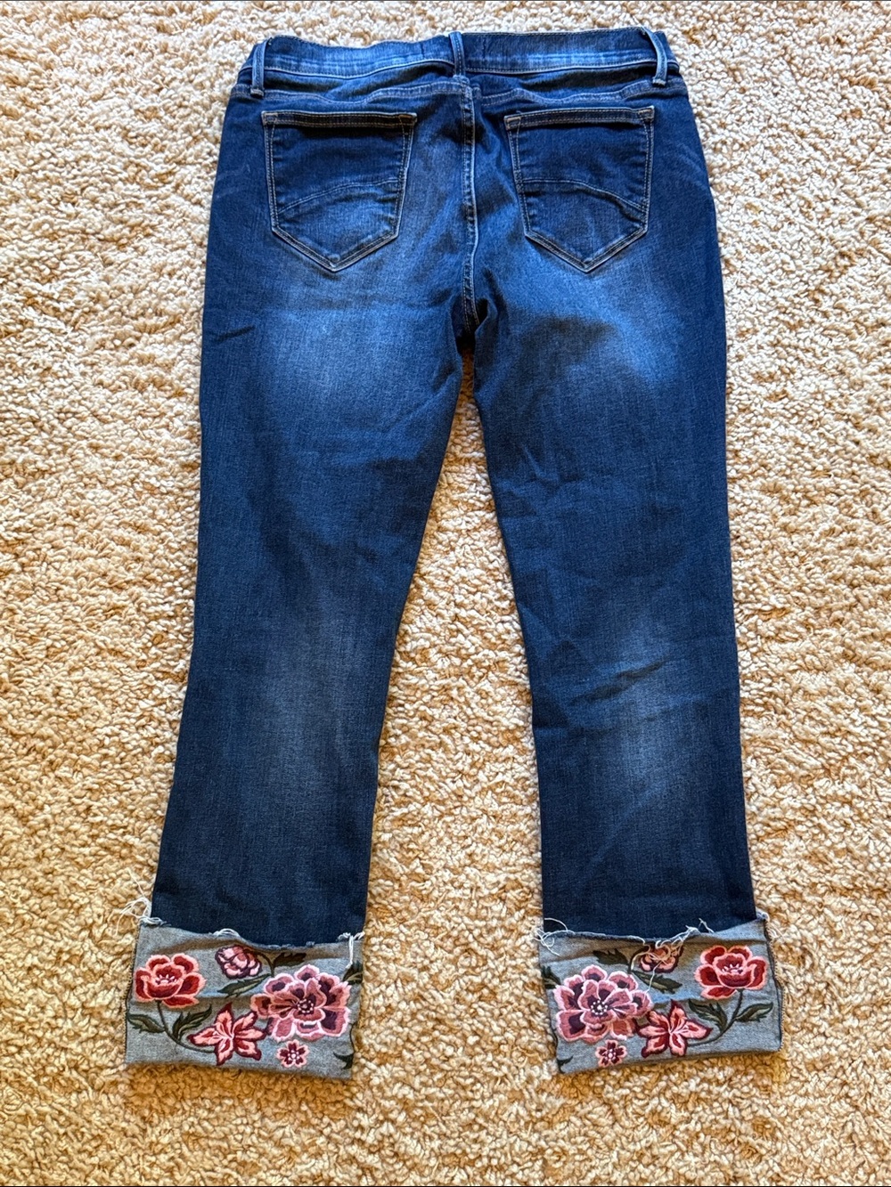Driftwood Colette Embroidered Floral Cuff Straight Leg Jeans Size 30 Ankle Crop - Picture 6 of 9